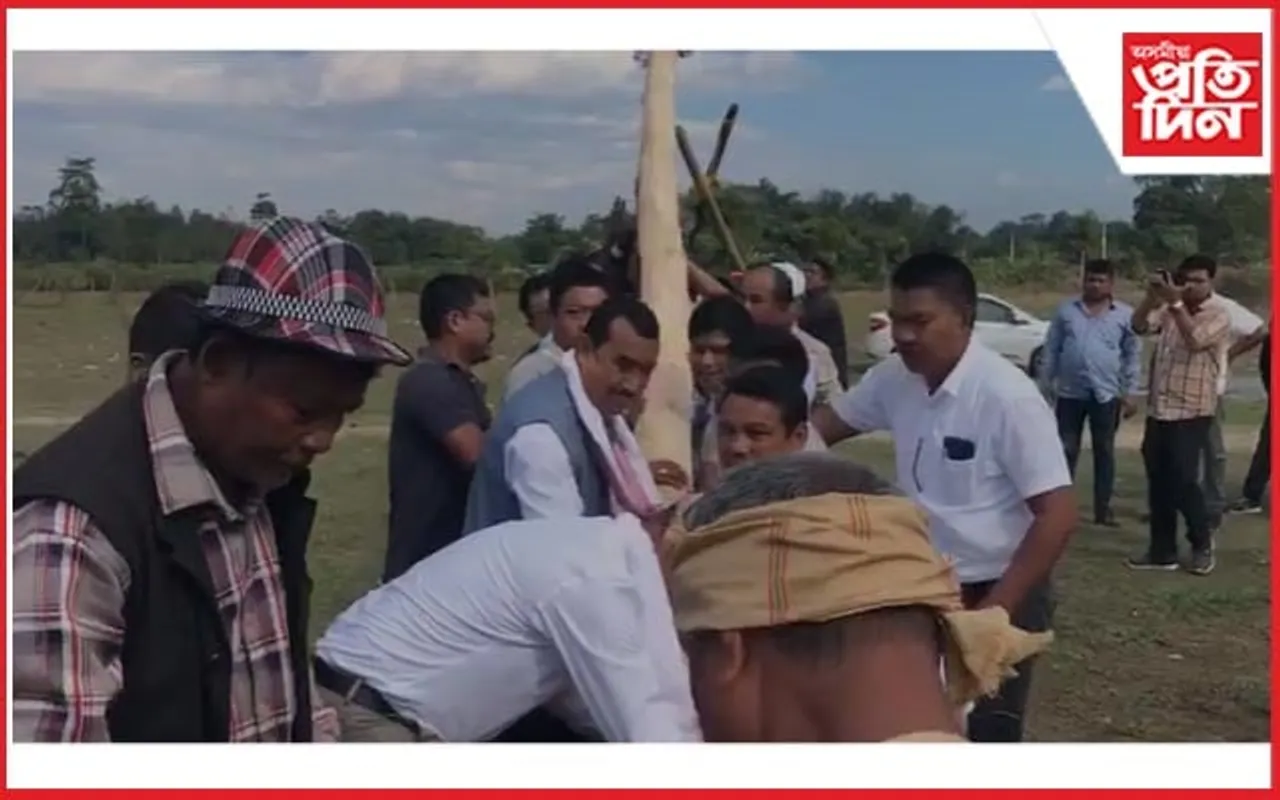চৰাইদেউ মহোৎসৱৰ প্ৰস্তুতিঃ স্থাপন কৰা হ'ল লাইখুঁটা...