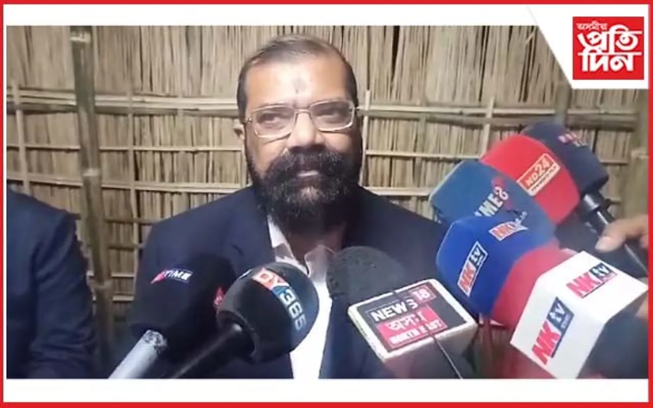 নিৰ্বিচাৰে অসমীয়া যুৱকক গুলীওৱাৰ কাৰো অধিকাৰ নাই : সমুজ্জ্বল কুমাৰ ভট্টাচাৰ্য্য