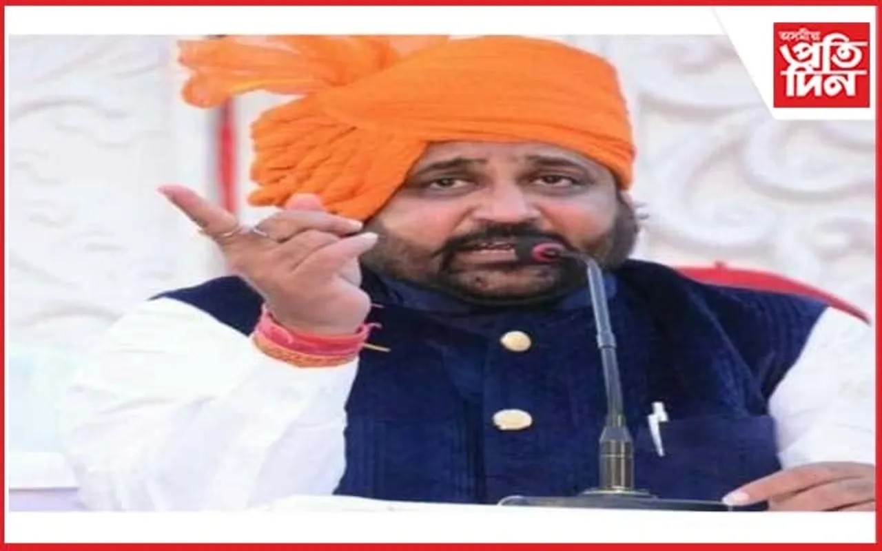 কৰণী সেনাৰ ৰাষ্ট্ৰীয় সভাপতি সুখদেৱ সিং গোগামেড়ীক গুলীয়াই হত্যা