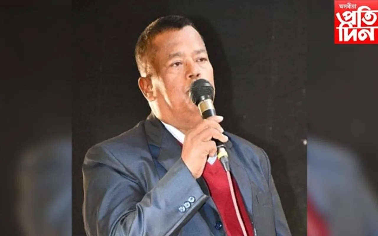 ভবানন্দ কলিতালৈ 'শ্বহীদ সাংবাদিক পবিত্ৰ নাৰায়ণ সোঁৱৰণী সাংবাদিকতা বঁটা-২০২৩'