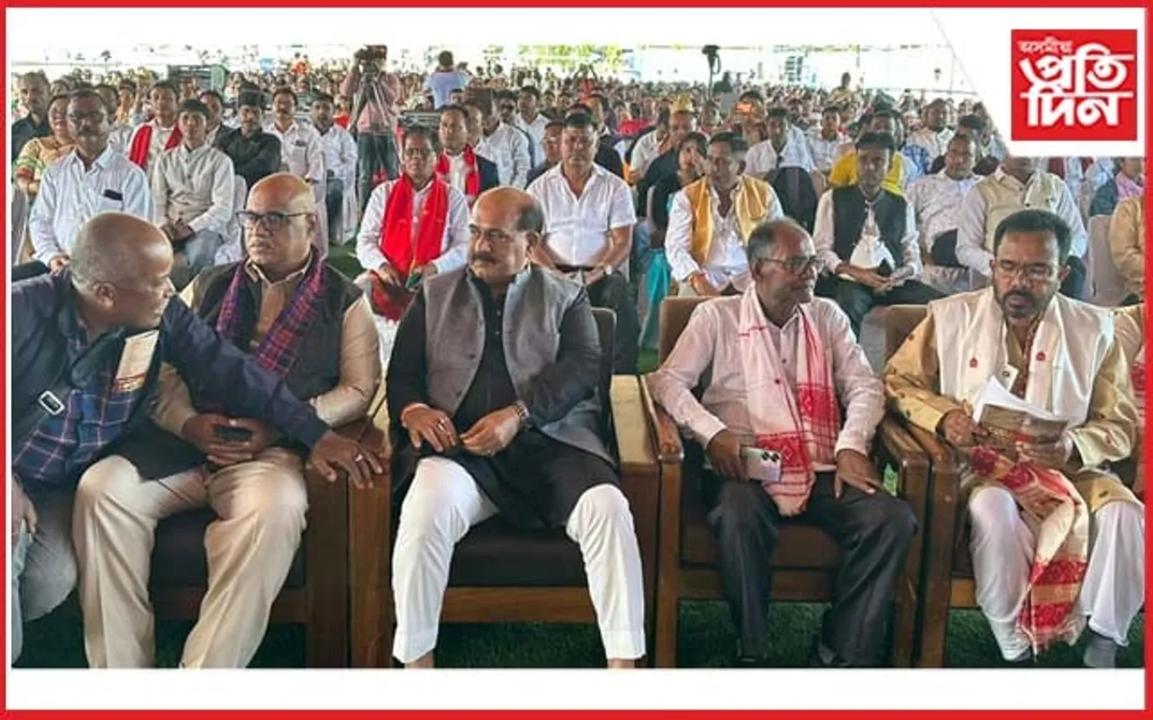 সোণাৰিত আয়োজিত চুকাফা দিৱসত উপস্থিত জয়ন্ত বৰুৱা : যুৱ ছাত্ৰ পৰিষদে প্ৰদান কৰিব চুকাফা সমন্বয় সাংস্কৃতিক বঁটা