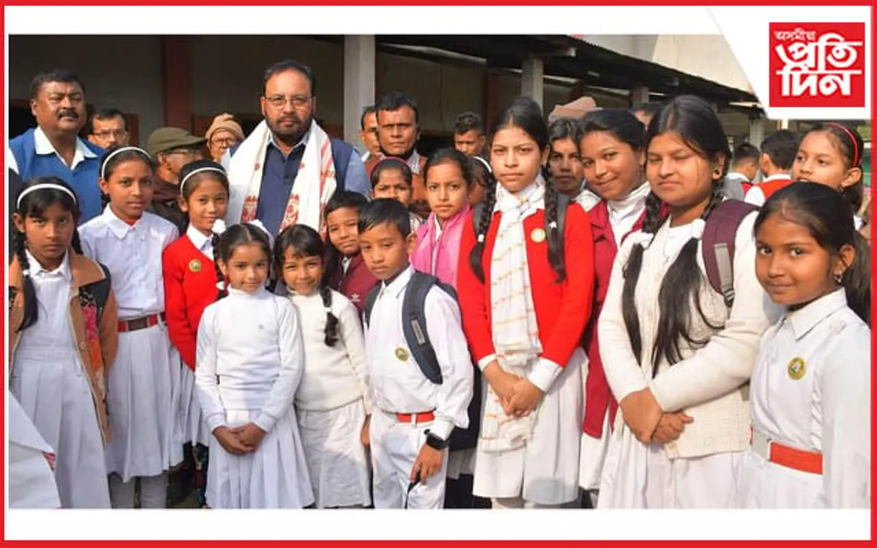 কলিয়াবৰত মইনা পাৰিজাতৰ দ্বাৰা ভোগালী উৎসৱ উদযাপন...