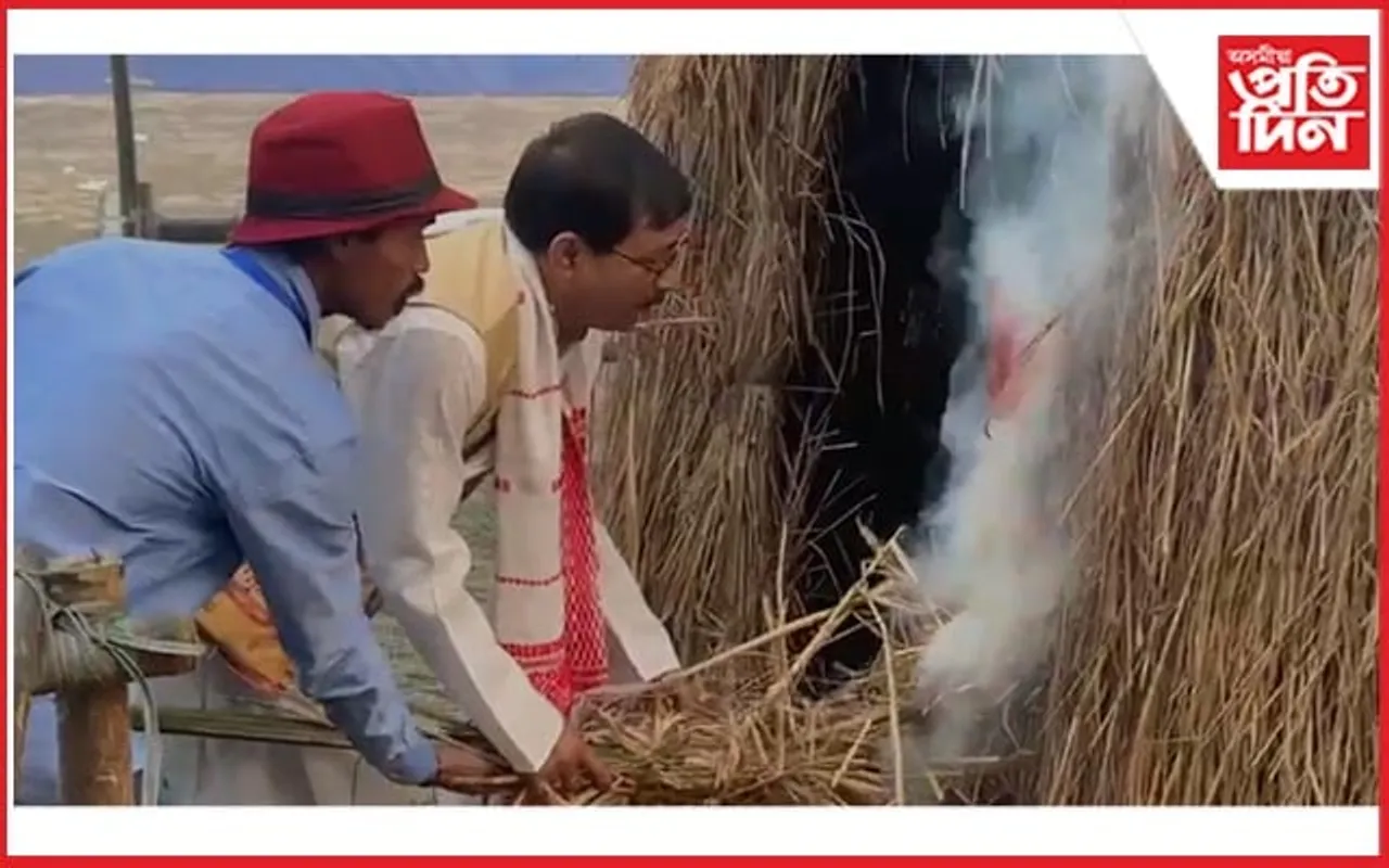 উৰিয়াগাঁৱত মেজি প্ৰজ্বলনেৰে আৰম্ভ হ’ল ভোগালী বিহু উৎসৱৰ কাৰ্যসূচী... 