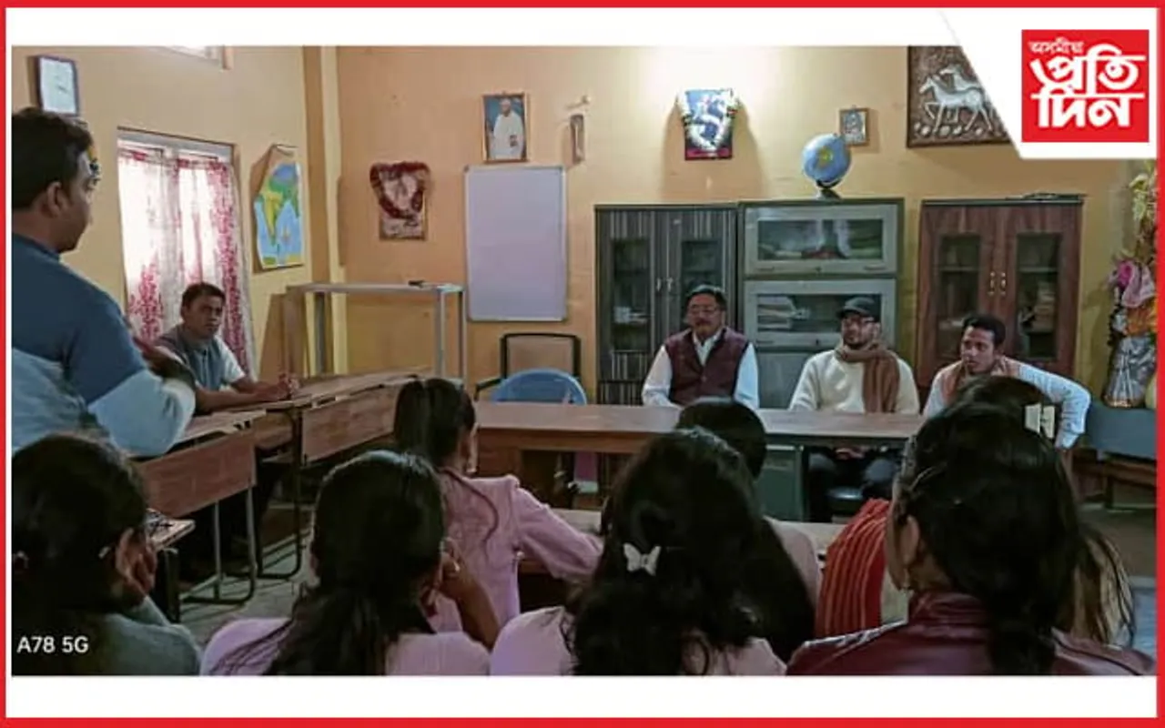 সংস্কৃত ভাষাৰ প্ৰচাৰ, প্ৰসাৰেৰে সম্ভাষন মুখী কৰি তোলাৰ লক্ষ্য সংস্কৃত ভাৰতীৰ...