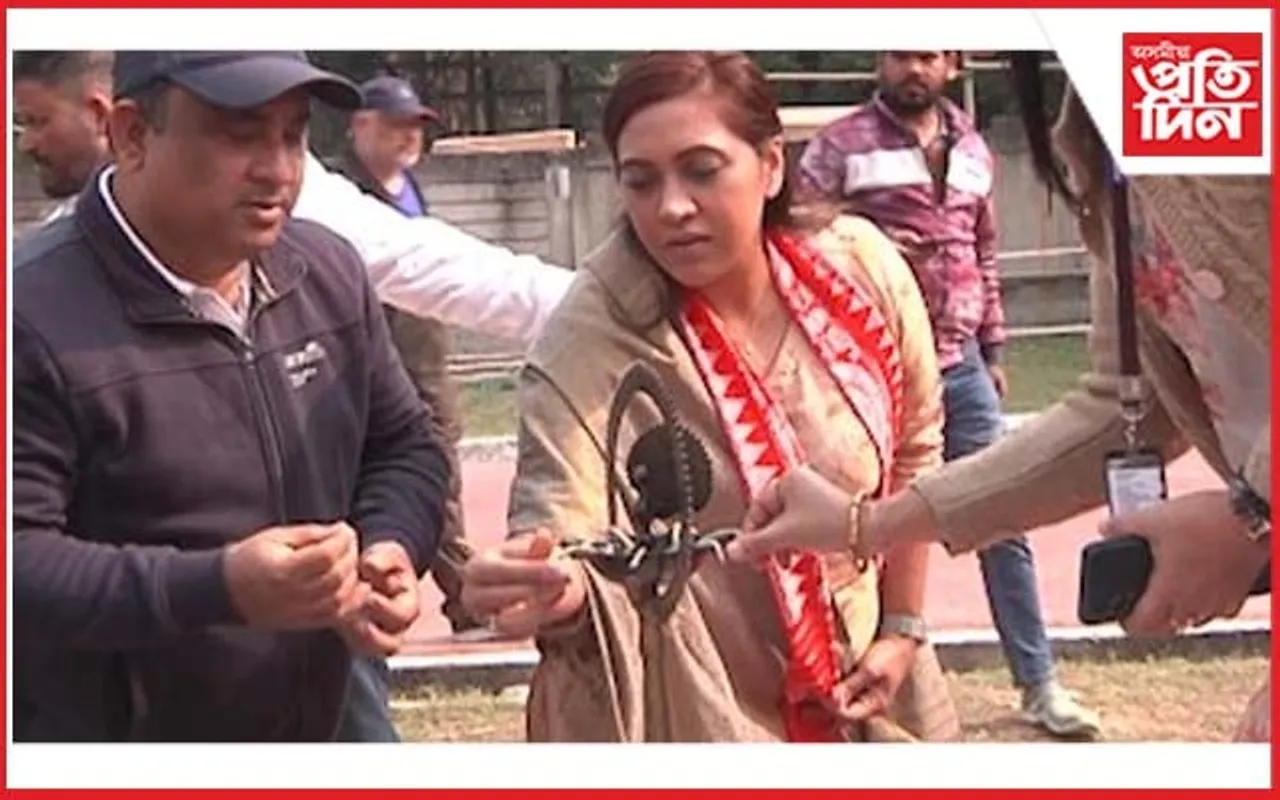 প্ৰথম নৰ্থ-ইষ্ট -ইণ্ডিয়া ৰোলাৰ স্কেটিং চেম্পিয়নশ্বিপৰ শুভাৰম্ভ প্ৰতিদিন টাইমৰ পৰিচালন সঞ্চালক স্মিতাক্ষী বি গোস্বামীৰ
