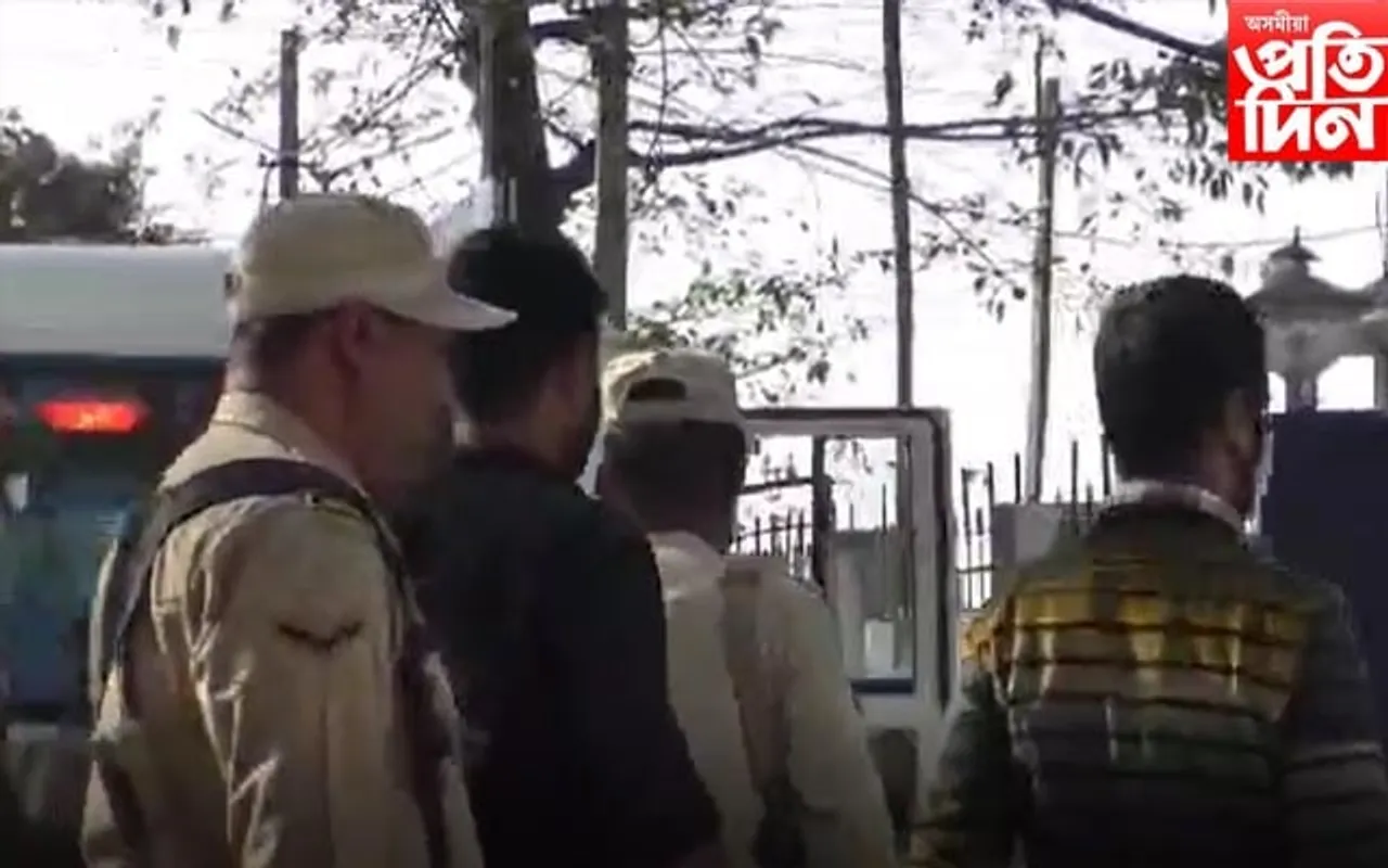 সাৱধান! ১ ঘন্টাতে চৰকাৰী একাউন্টৰ পৰা সৰকালে ১ কোটি ২০ লাখ টকা...