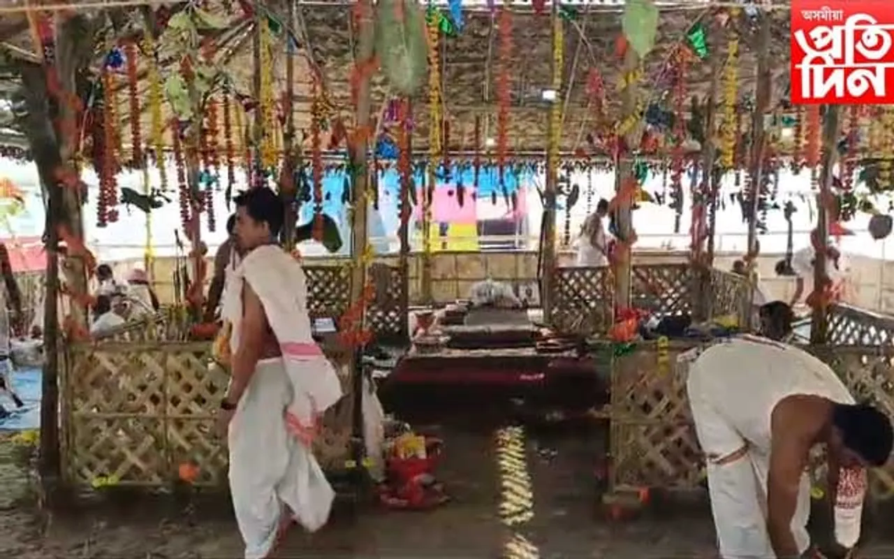গুপ্তকাশী বিশ্বনাথ ঘাটত প্ৰথমবাৰৰ বাবে একাদশ হৱন কুণ্ড ৰুদ্ৰ মহাযজ্ঞ আৰম্ভ