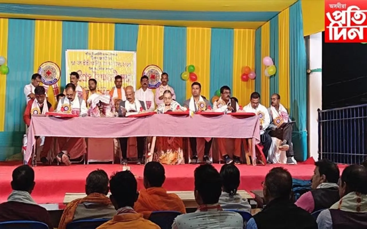 ৰঙিয়াত মহাবিষ্ণু যজ্ঞ মহোৎসৱত  উপস্থিত  মৃণালিনী দেৱী 

