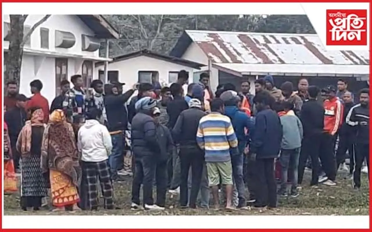 চতুৰ্থ শ্ৰেণীৰ ছাত্ৰই জয় শ্ৰীৰাম ধ্বনি দিয়াক কেন্দ্ৰ কৰি খেলমাটিৰ বিদ্যালয়ত উত্তপ্ত পৰিস্থিতি