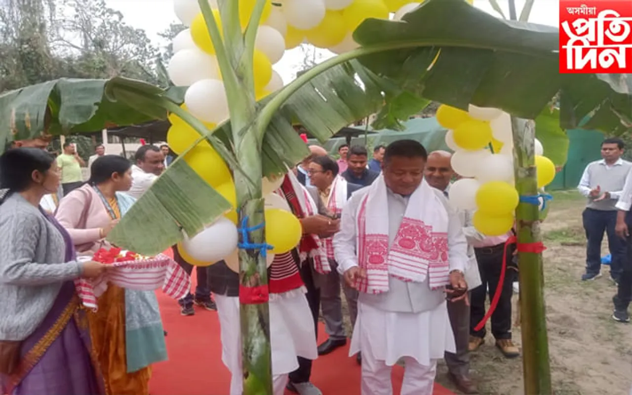 ধেমাজি মহাবিদ্যালয়ত ৰাসায়ন বিভাগৰ নতুন গৃহৰ আধাৰশিলা স্থাপন

