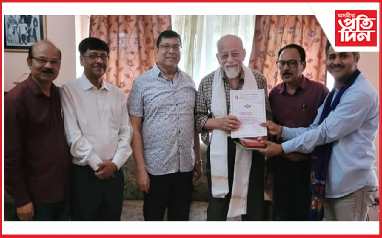 প্ৰথিতযশা সাংবাদিক ধীৰেন্দ্ৰ নাথ বেজবৰুৱাক সম্বৰ্দ্ধনা