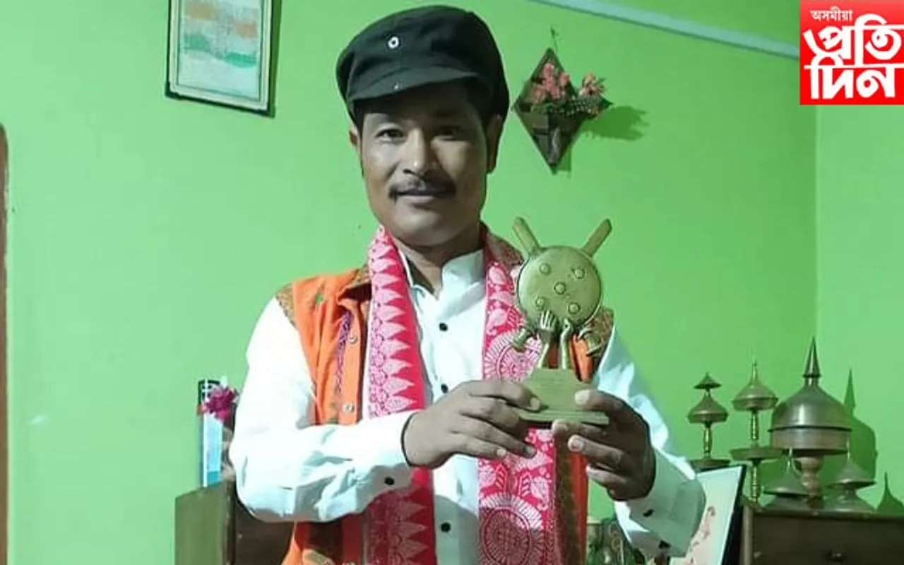 শিক্ষক কৈলাশ দিজু স্বৰ্গীয়াৰীৰ বিয়োগ...
