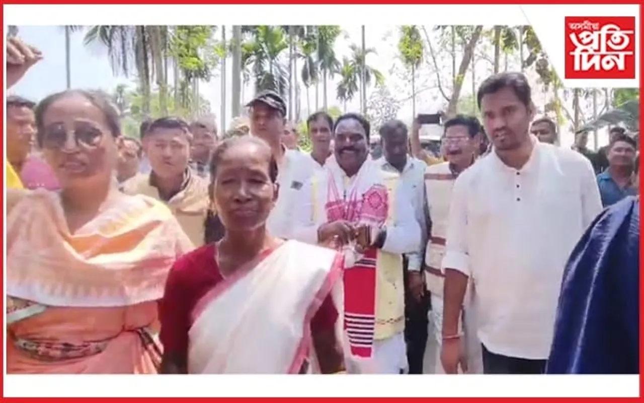 গহপুৰত কংগ্ৰেছ প্ৰাৰ্থী প্ৰেমলাল গঞ্জুৰ ব্যাপক নিৰ্বাচনী প্ৰচাৰ...