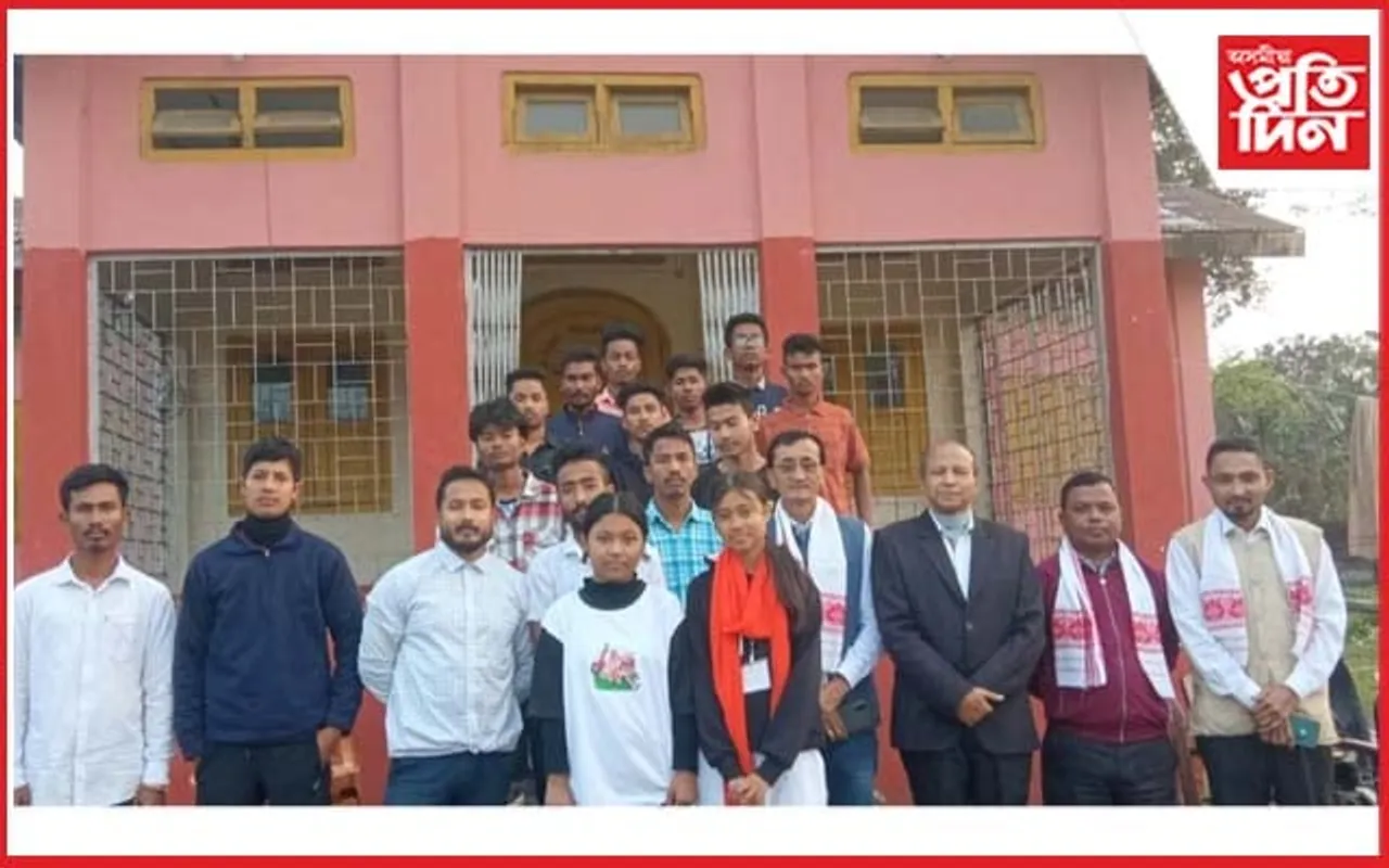 ঢকুৱাখনা আঞ্চলিক টাই আহোম ছাত্ৰ সন্থাৰ আঞ্চলিক সমিতি গঠন