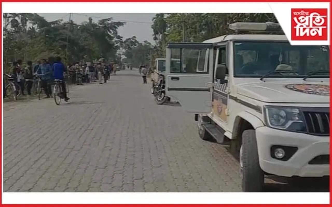 পুখুৰীত উপঙি থকা অৱস্থাত যুৱকৰ মৃতদেহ উদ্ধাৰ...