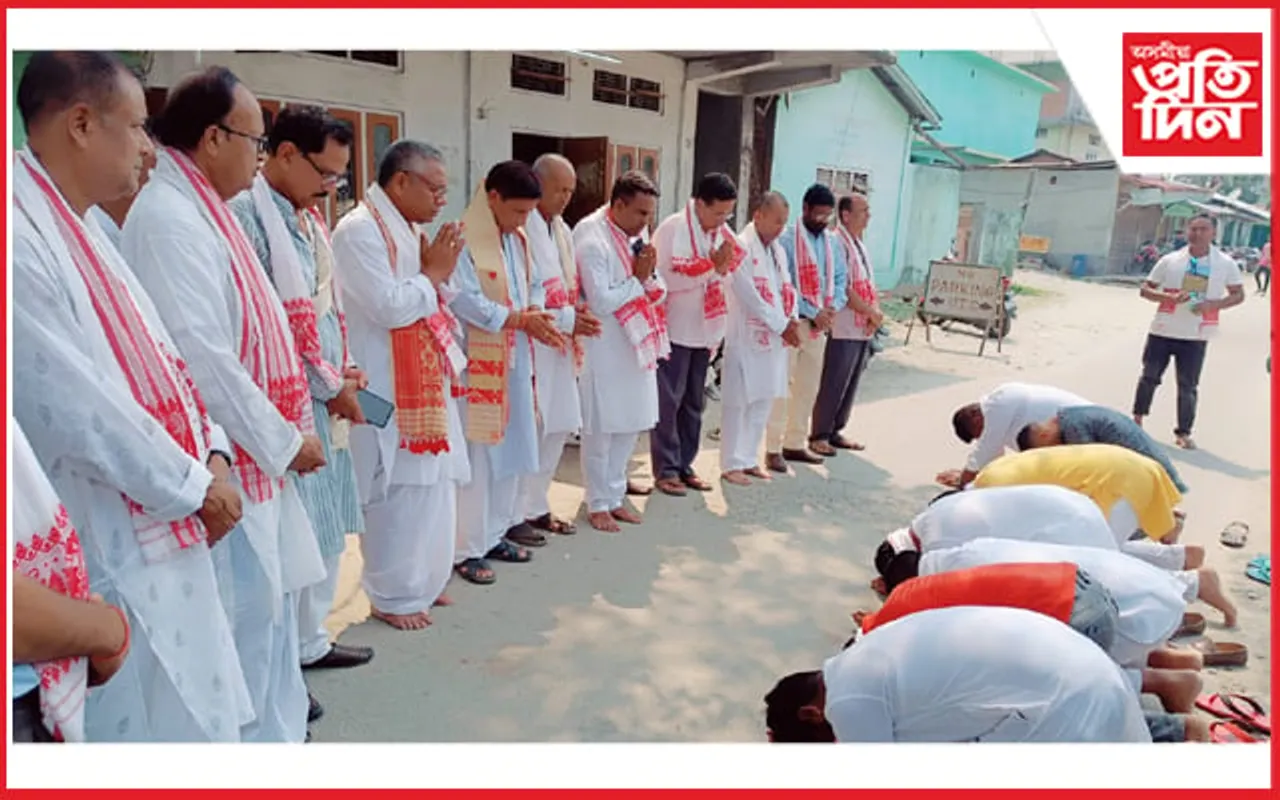 পহিলা ব'হাগৰ দিনটোত ওদালগুৰি জিলা সাহিত্য সভা আৰু ছাত্ৰ সন্থাৰ আদৰণীয় পদক্ষেপ...