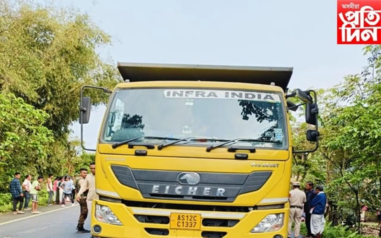 ভয়ংকৰ পথ দুৰ্ঘটনাত প্ৰাণ গ'ল দুই যুৱকৰ...