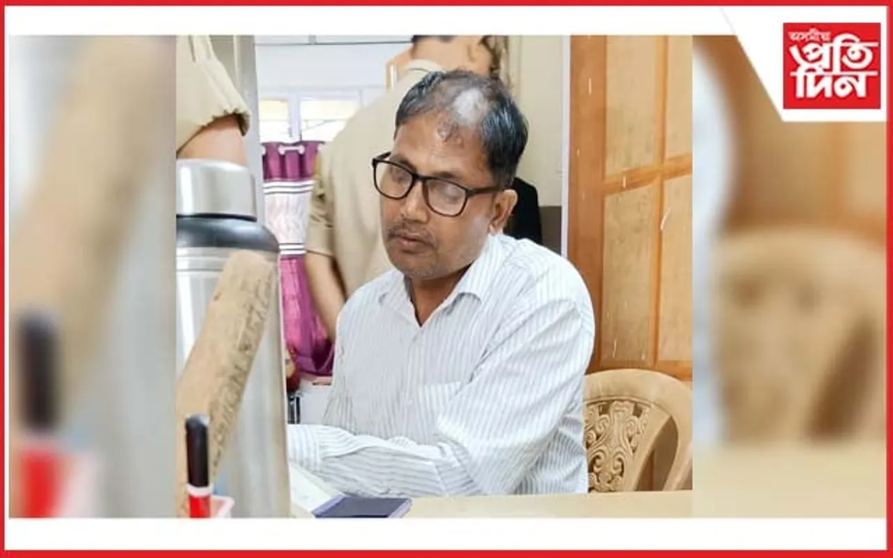 শ্ৰেণী কোঠাত সপ্তম শ্ৰণীৰ ছাত্ৰীক শ্লীলতাহানিৰ চেষ্টাঃ শিক্ষকক ৫ বছৰৰ কাৰাদণ্ড...