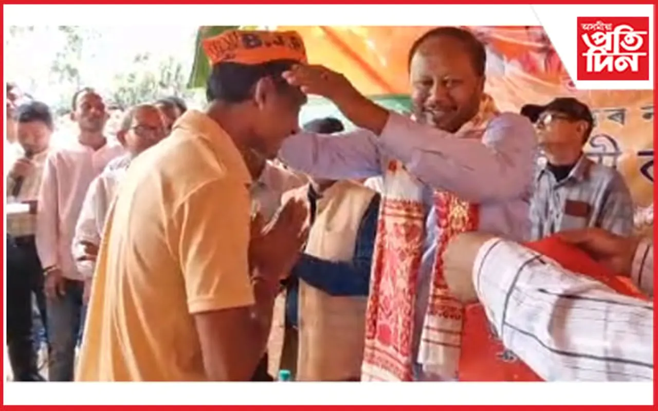 নদুৱাৰ বিধানসভা সমষ্টিত ৫টা নিৰ্বাচনী কাৰ্যালয়ৰ উদ্বোধন বিধায়ক পদ্ম হাজৰিকাৰ