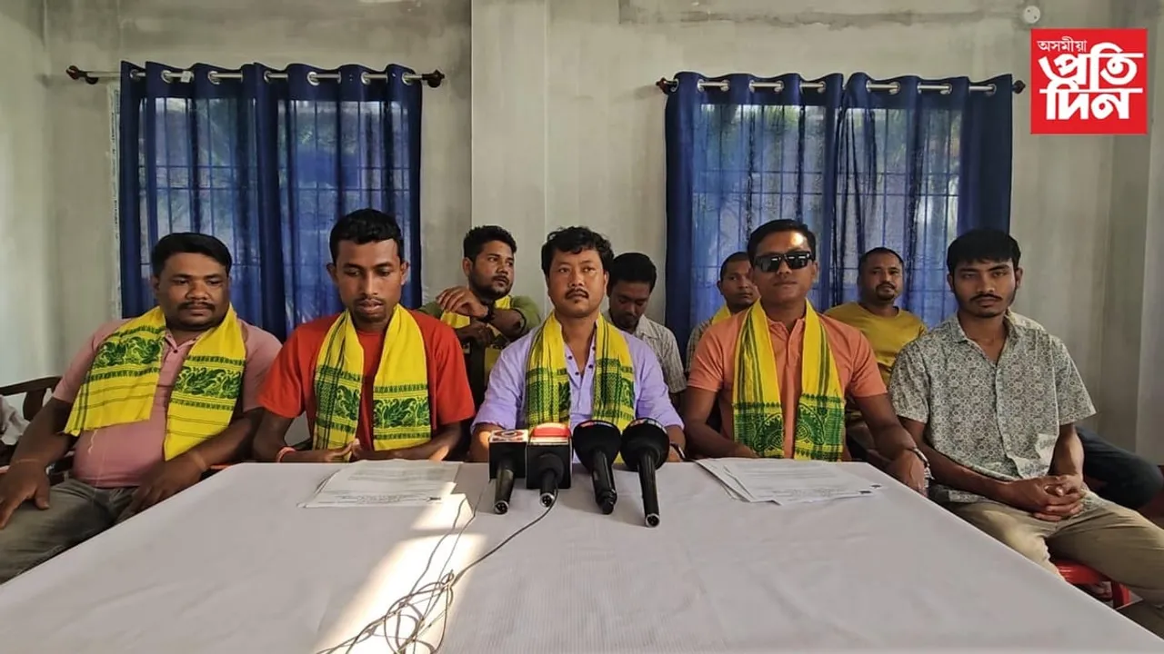 বিটিআৰ আক্ৰাছুৰ সভাপতি সহ ২নেতাক বৰ্জন...