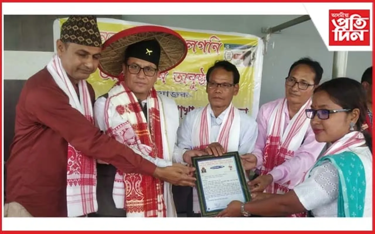 সাহিত্যিক ৰাণা কাফলেক টুম্প্ৰেংত শুভেচ্ছা জ্ঞাপন