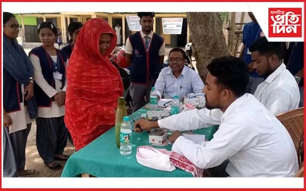 হাটশিঙিমাৰীত ৰাষ্ট্ৰীয় সেৱা যোজনাৰ উদ্যোগত বিনামূলীয়া চিকিৎসা শিবিৰ...