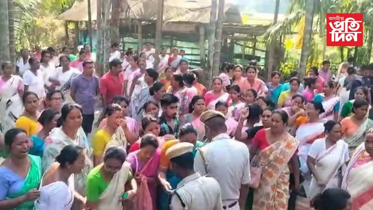 চিতাৰ পৰা উঠাই অভিযুক্তৰ চোতালত দাহ কৰিলে দেৱলীনাৰ মৃতদেহ...