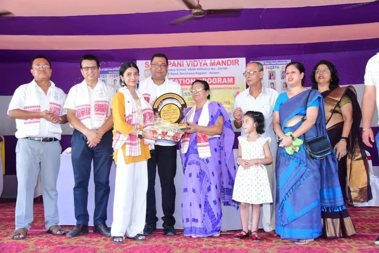 নগাঁৱৰ সন্দিপনী বিদ্যামন্দিৰৰ কৃতি শিক্ষাৰ্থীৰ সম্বৰ্ধনা অনুষ্ঠান