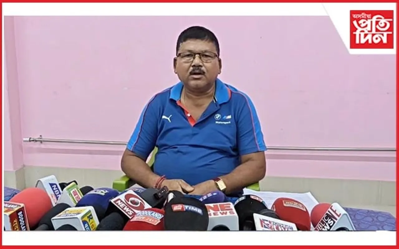 কমতাপুৰ স্বায়ত্বশাসিত পৰিষদত ৱৰ্ক অৰ্ডাৰ কেলেংকাৰী সন্দৰ্ভত সংবাদমেল