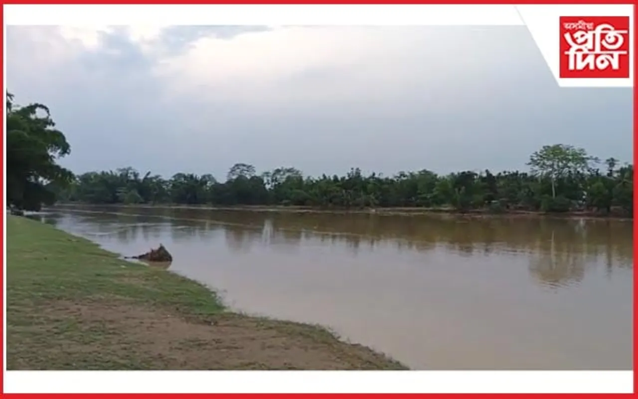 নগাঁৱত বানৰ আশংকাঃ বিপদসীমাৰ মাত্ৰ ১৯ছেণ্টিমিটাৰ তলেৰে বৈছে কপিলী