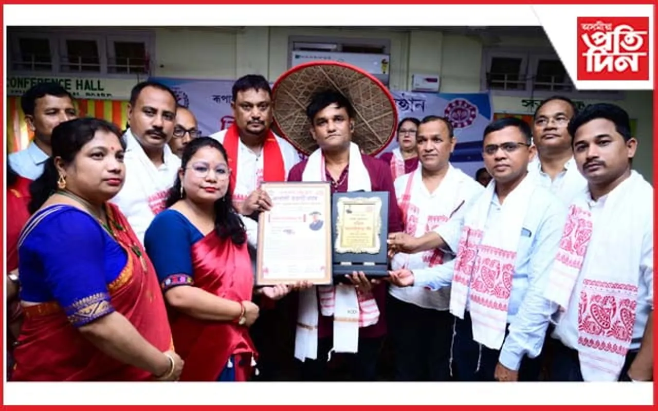 গোলঘাট প্ৰেছ ক্লাবৰ ৰূপালী জয়ন্তী বৰ্ষ : কেইবাগৰাকীক বিভিন্ন শিতানত বঁটা প্ৰদান