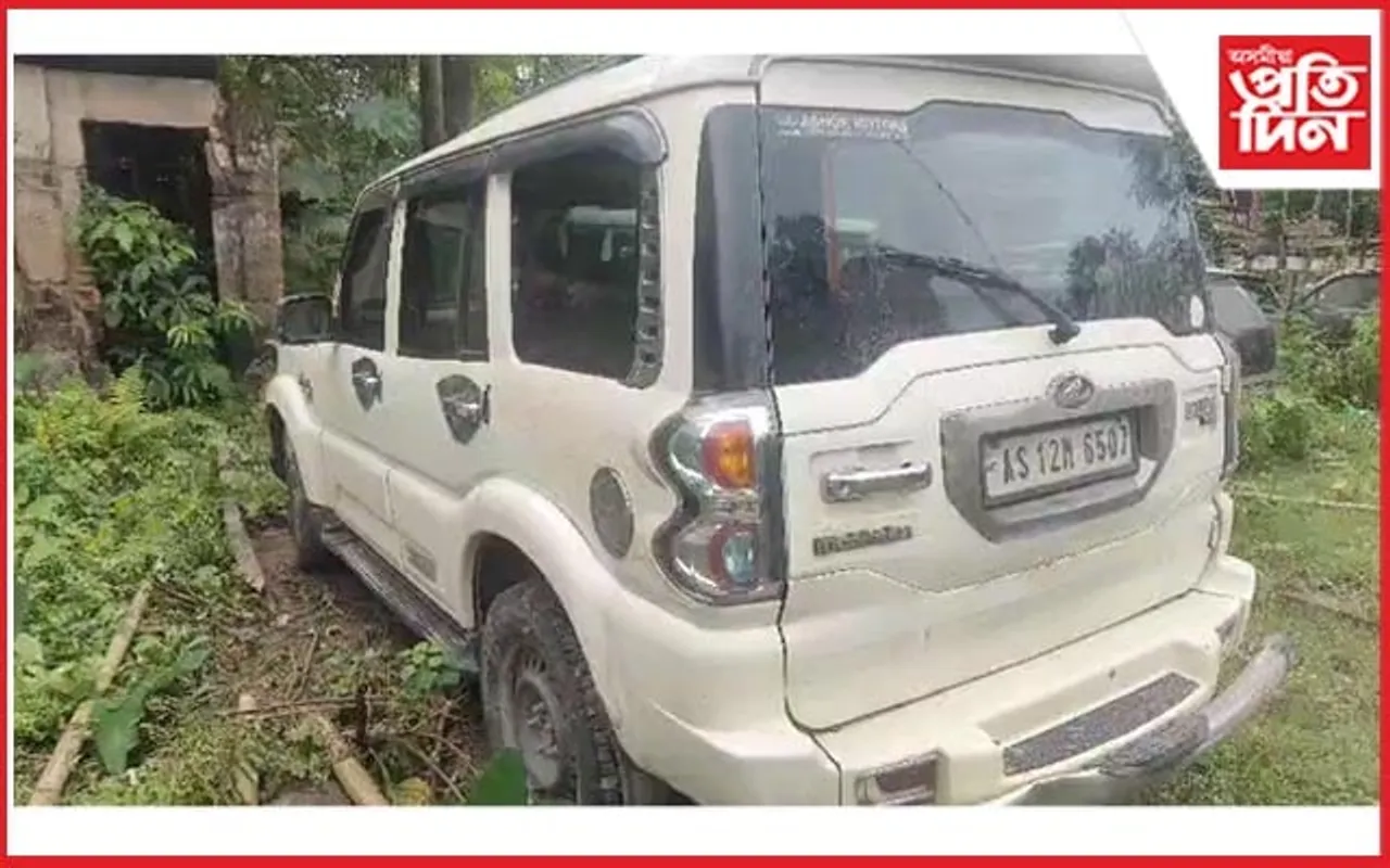 চতিয়া আৰক্ষীয়ে খেদি খেদি ধৰিলে স্কৰপিঅ'লৈ অহা ৫ গৰু চোৰক...