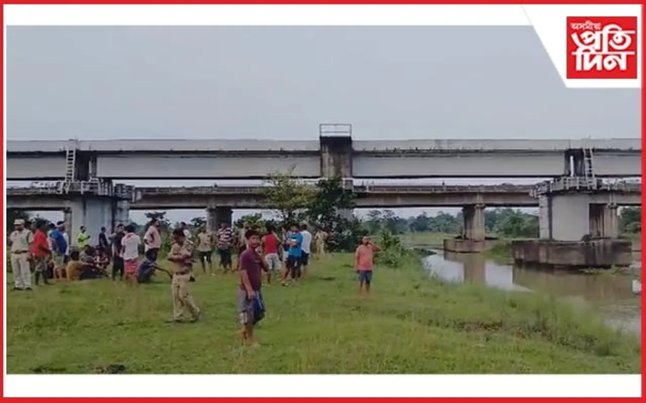 চিলাপথাৰৰ ডাম্বুকত ৰে'ল দলঙৰ পৰা জপিয়াই মৃত্যু হ'ল এজন যুৱকৰ...