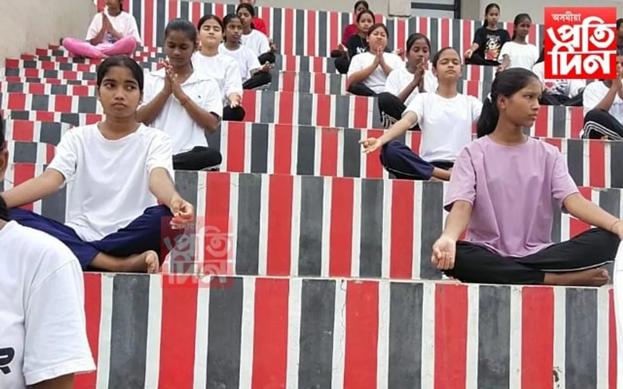 হাওৰাঘাটত আন্তঃৰাষ্ট্ৰীয় যোগ দিৱস পালন...