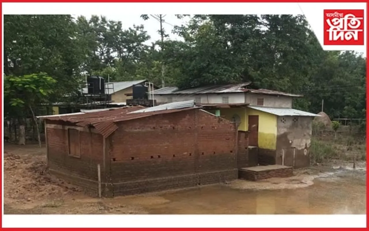 নগাঁৱত বানাক্ৰান্ত এলেকাৰ বহু বিদ্যলয়লৈ যাব পৰা নাই শিক্ষাৰ্থী...