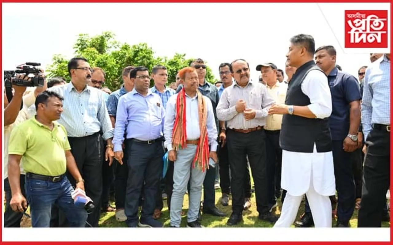 দুধনৈত ক্ষতিগ্ৰস্ত মথাউৰি আৰু পথ পৰিদৰ্শন মন্ত্ৰী পীযুষ হাজৰীকাৰ