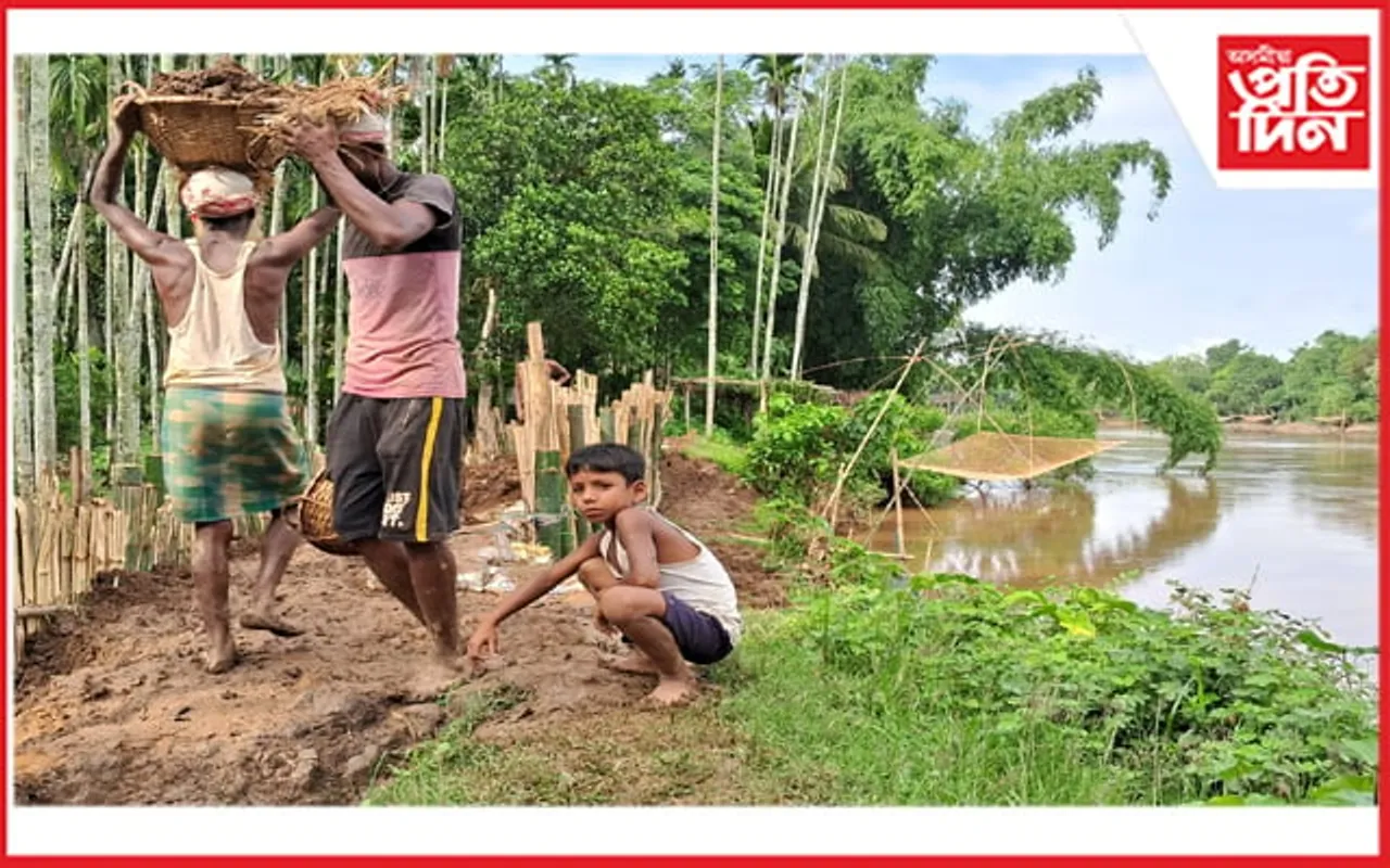চৰকাৰলৈ আৰু বাট নাচায়ঃ বৰপানী নদীৰ চিঙা মথাউৰি মেৰামতিত হাতে-কামে লাগিল ৰাইজ 