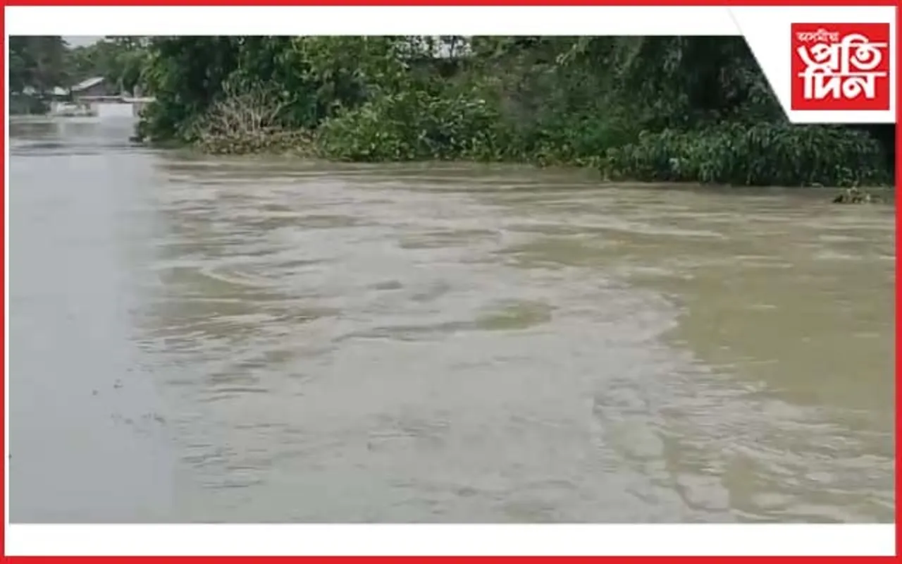 মঙলদৈত অঘটন : বাঢ়নী পানীত উটি গ’ল ট্ৰেক্টৰ