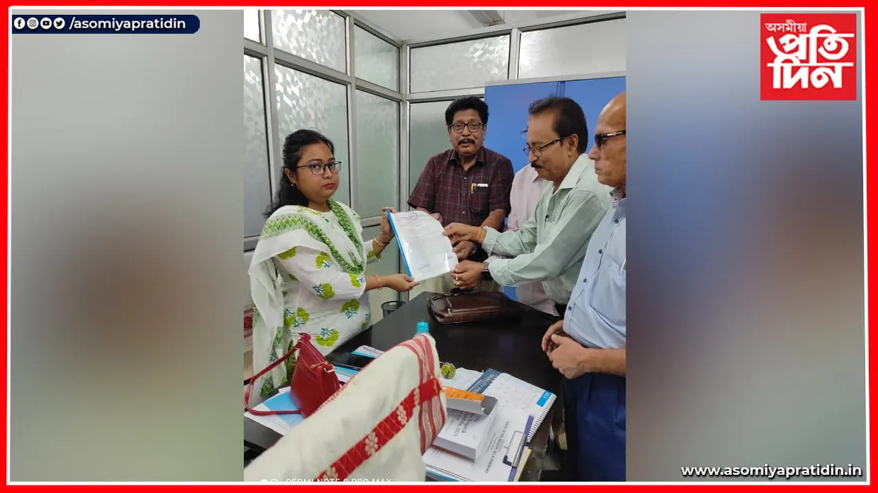 উপজিলাৰ সদৰ কাৰ্য্যালয় বঢ়মপুৰ সমষ্টিৰ মধ্যভাগত স্থাপনৰ দাবীৰে মুখ্যমন্ত্ৰীলৈ স্মাৰক পত্ৰ...