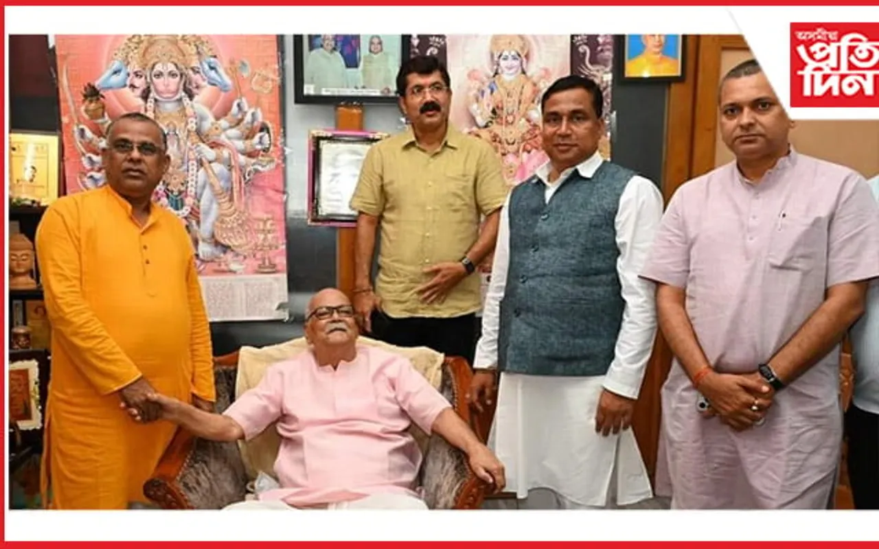 বৰ্ষীয়ান বিজেপি নেতা কবীন্দ্ৰ পুৰকায়স্থৰ স্বাস্থ্যৰ বুজ ল'লে মন্ত্ৰী জয়ন্ত মল্লবৰুৱাই