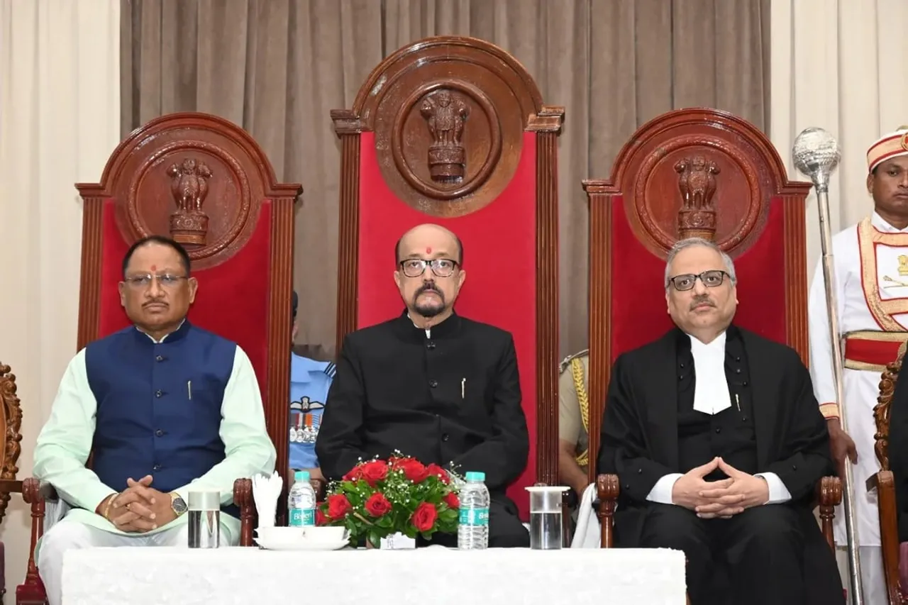 ছত্তিশগড়ৰ ৰাজ্যপালৰূপে শপত ল’লে ৰমেন ডেকাই