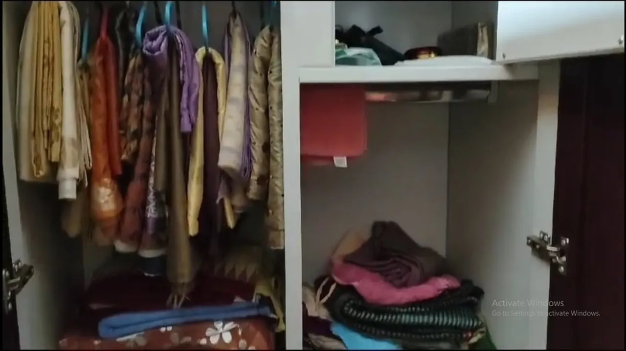 লামডিং বজাৰৰ মাজমজিয়াত সন্ধিয়াতে চোৰে চলালে চাফাই অভিযান...