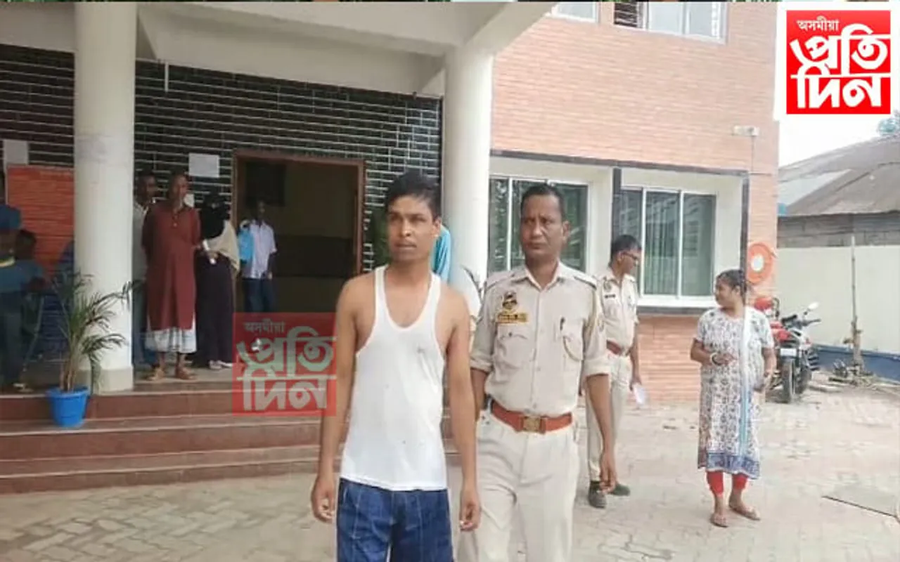 ধুবুৰীত জন্মৰ জাল প্ৰমাণ পত্ৰ বনাই বিক্ৰী কৰা প্ৰবঞ্চকক গ্ৰেপ্তাৰ