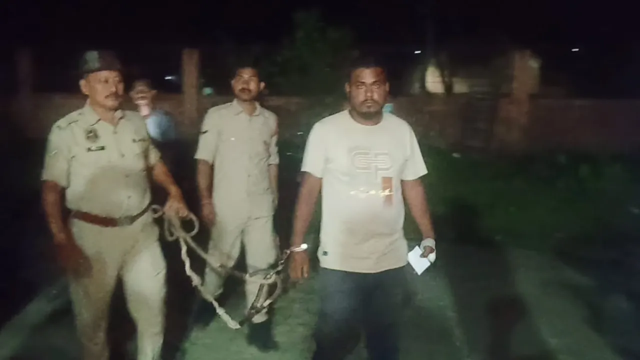 শিৱসাগৰত মাৰাণাস্ত্ৰ জব্দ...