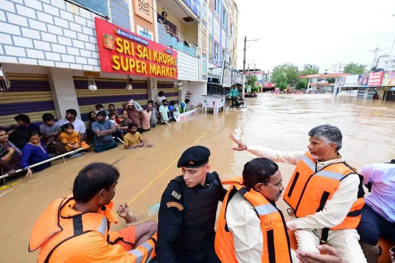 তেলেংগানা আৰু অন্ধ্ৰপ্ৰদেশত বানৰ সংহাৰী ৰূপ : কেইবাখনো ৰে’ল বাতিল