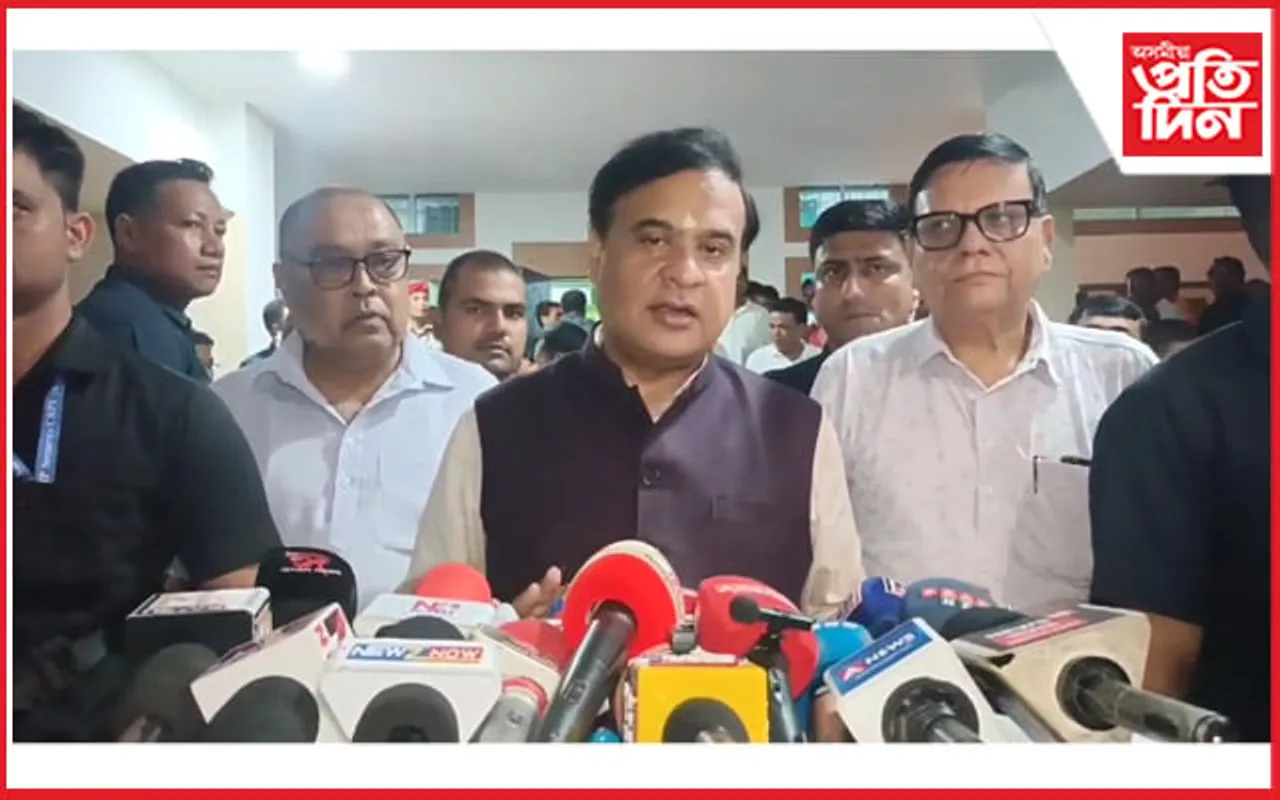 গহপুৰৰ আবৰ্ত্ত ভৱনত মুখ্যমন্ত্ৰী হিমন্ত বিশ্ব শৰ্মাৰ বৈঠক