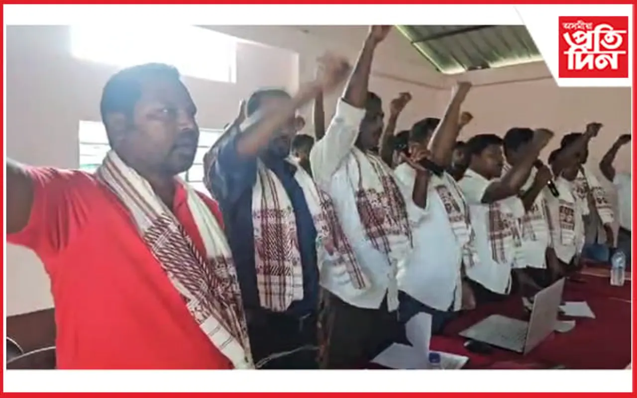 আদিবাসী লোক সকলৰ ভূমি আৰু জনজাতিকৰণৰ সমস্যা সমাধানৰ দাবী আছাৰ... 