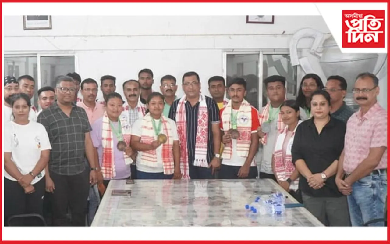 নগাঁৱৰ ভাৰোত্তোলন প্ৰতিযোগীক বিশেষ সম্বৰ্ধনা