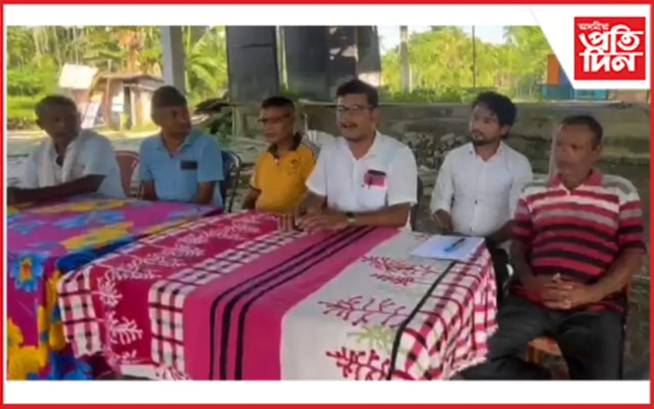 হাৰ্হি জিলা পৰিষদৰ বিলুপ্তিকৰণৰ বিৰুদ্ধে প্ৰতিবাদী সভাঃ নিৰ্বাচন বর্জনৰ হুংকাৰ...