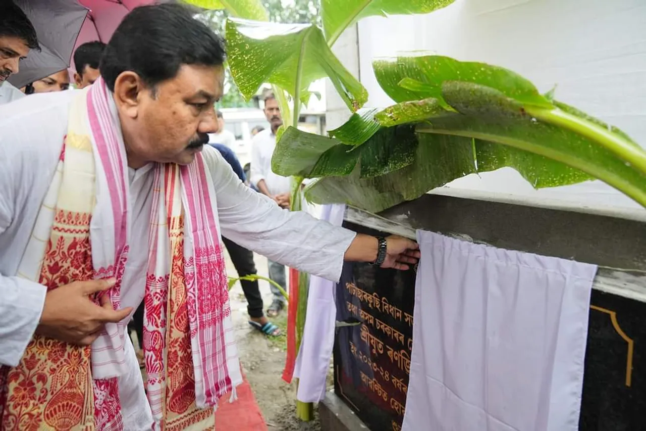 টিহু-ডুমনী সংযোগী পথ উন্নীতকৰণৰ কামৰ শুভাৰম্ভ